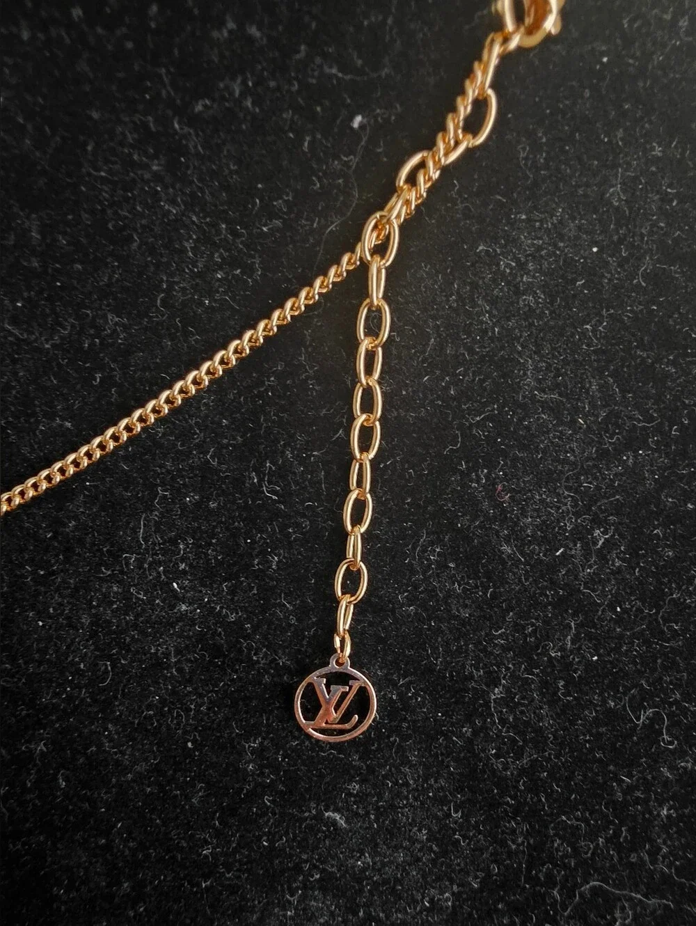 LUXURY Gold-Tone Crystal Padlock Pendant Necklace.